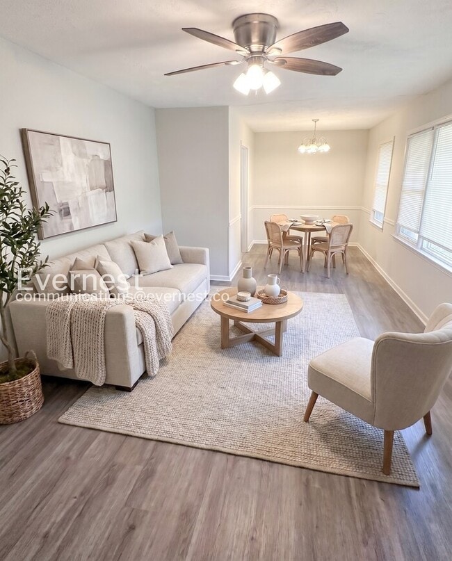 Photo - Limited Time Special Offer / 3 Bed/1 Bath Home with Carport / Pet-Friendly / Available Now!