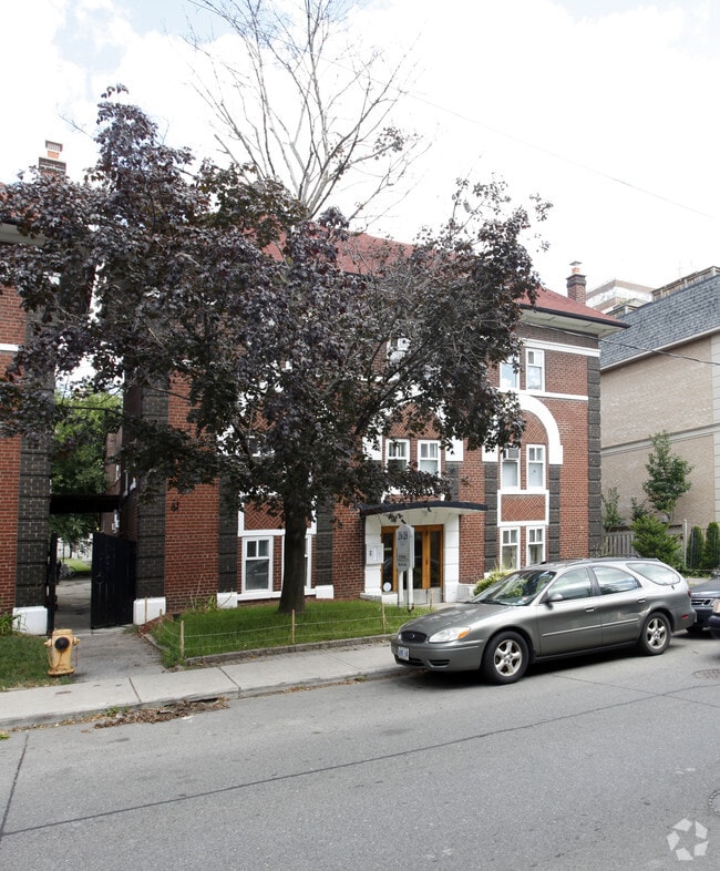 Building Photo - 26 Balmoral Ave