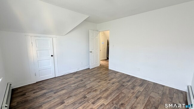 Photo - 466 Hollister Ave Unit 3