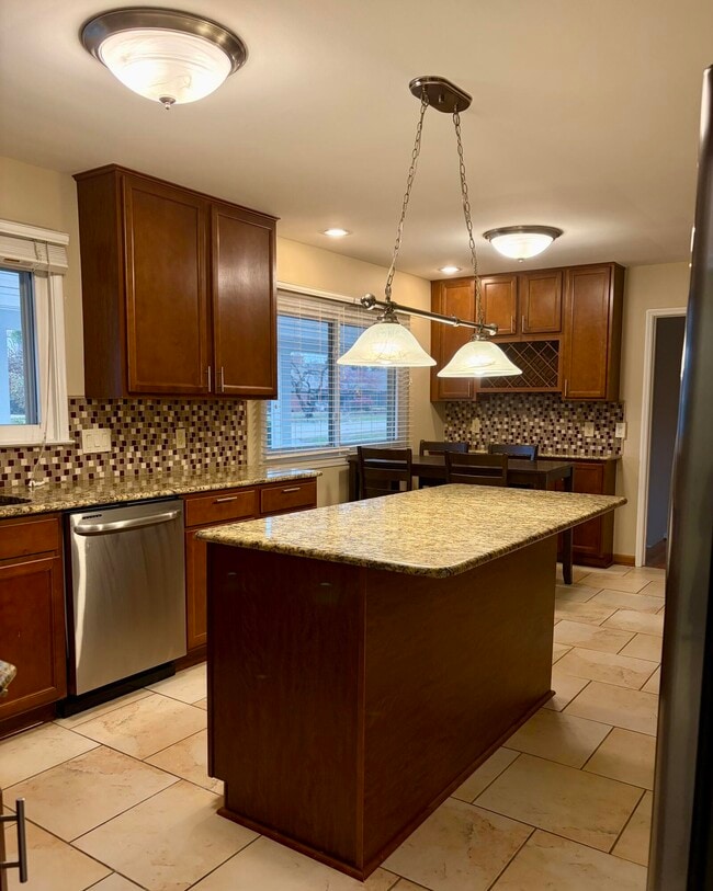 Photo - 6493 Thorncrest Dr