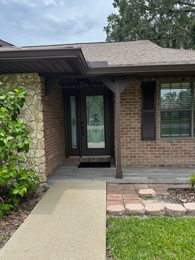 4 Fairgreen Ave