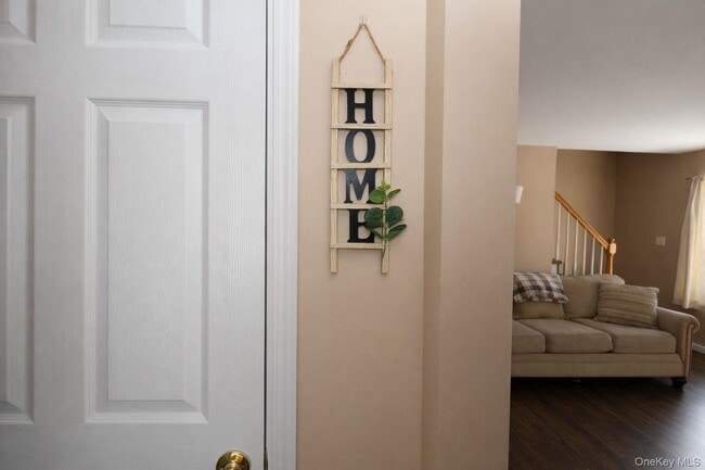 Photo - 2040 NY-17K Unidad 1