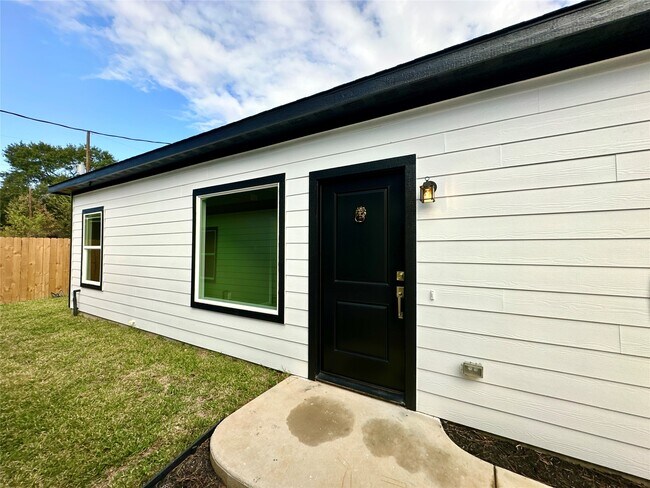 Photo - 11559 Persimmon St