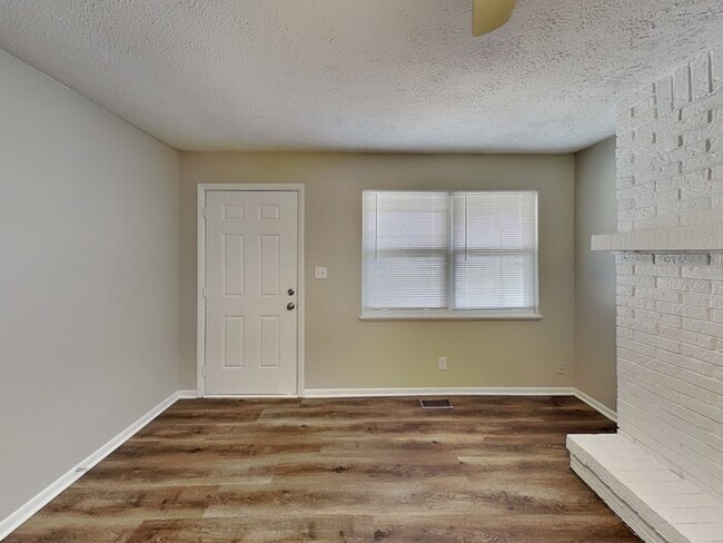 Photo - 3222 Tempe Dr