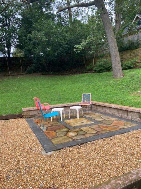 Photo - 695 United Ave SE