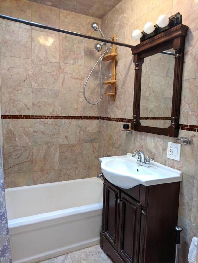 Photo - 1 bedroom in New York NY 10022 Unit 4r