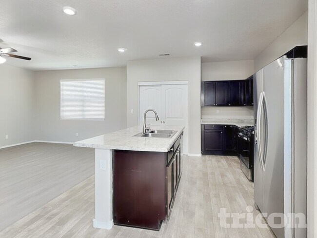 Photo - 5 Dos Hermanas Ct