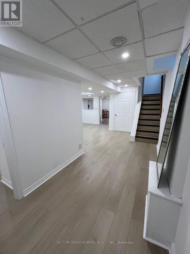 Photo - 328 Woodspring Ave