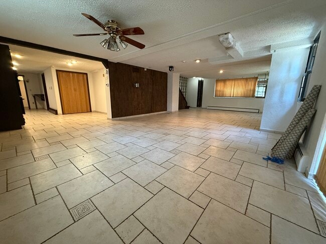 250 Maple St Unidad G