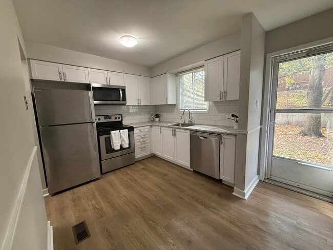 Building Photo - Oxford Place