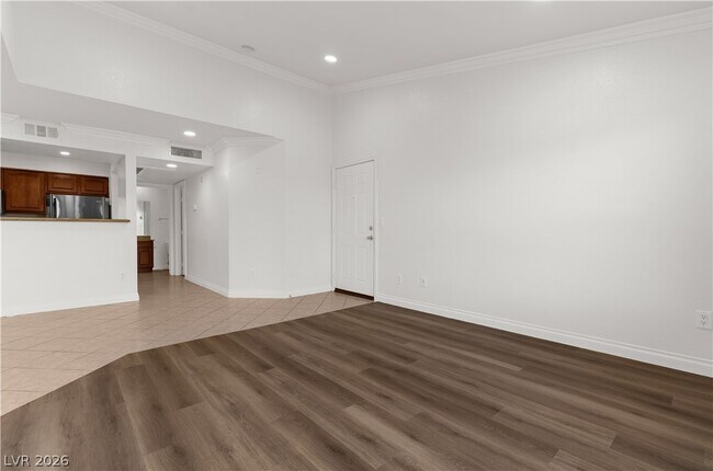 Photo - 1150 N Buffalo Dr Unit 2059