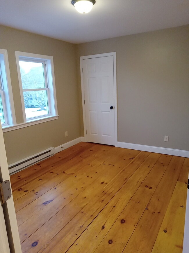 Photo - 58 Maple St Unit 2nd Floor