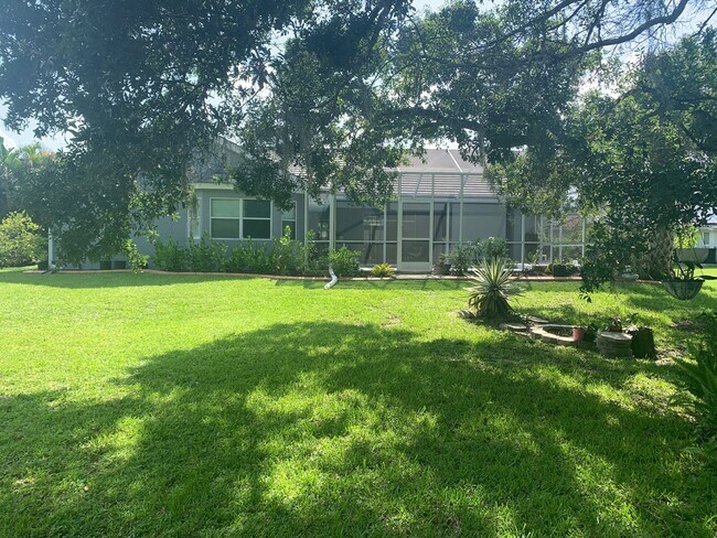 Photo - 1086 Hoover Cir