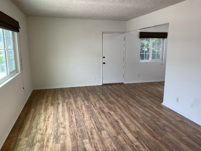 Photo - 39 S Venice Blvd Apartment Unit 3