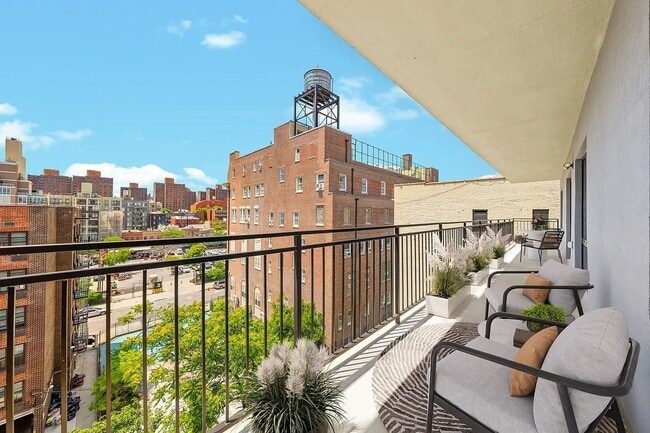 Photo - 336 E 112th St Unit 710