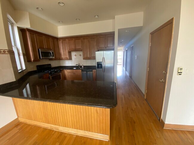 Photo - 2323 N California Ave Unit #3