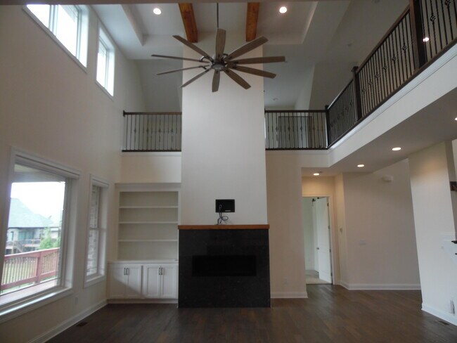 Photo - 2331 Coroneo Ln