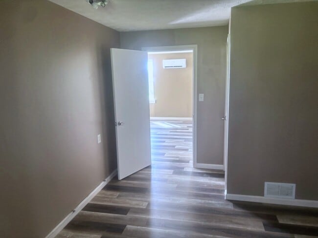 Photo - 2785 Tyn Rhos Rd