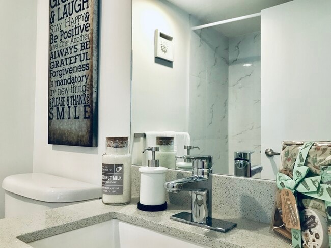 Photo - Beautiful, Bright,  Studio at Magnolia Unit 309