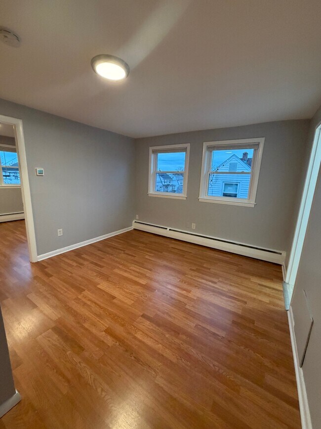 Photo - 15 Fairfax Ave