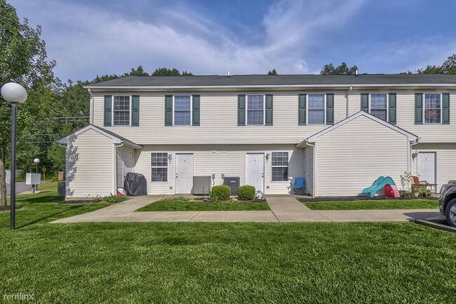 Photo - 3 br, 1.5 bath Townhome - Canterbury Place