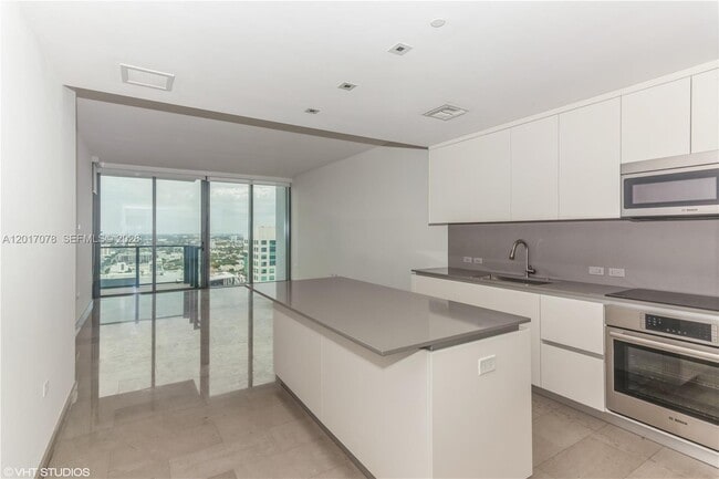 Photo - 88 SW 7th St Unit 2508