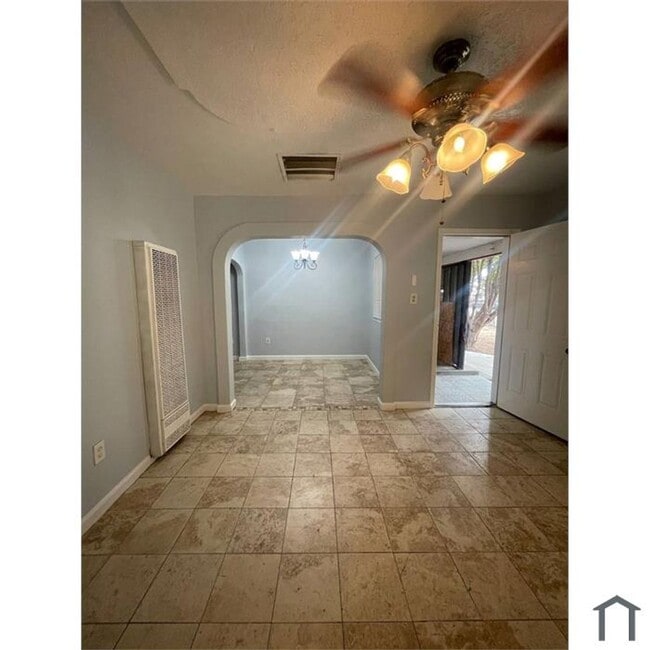 Photo - 2139-2145 S Lee Avenue Unit 2139