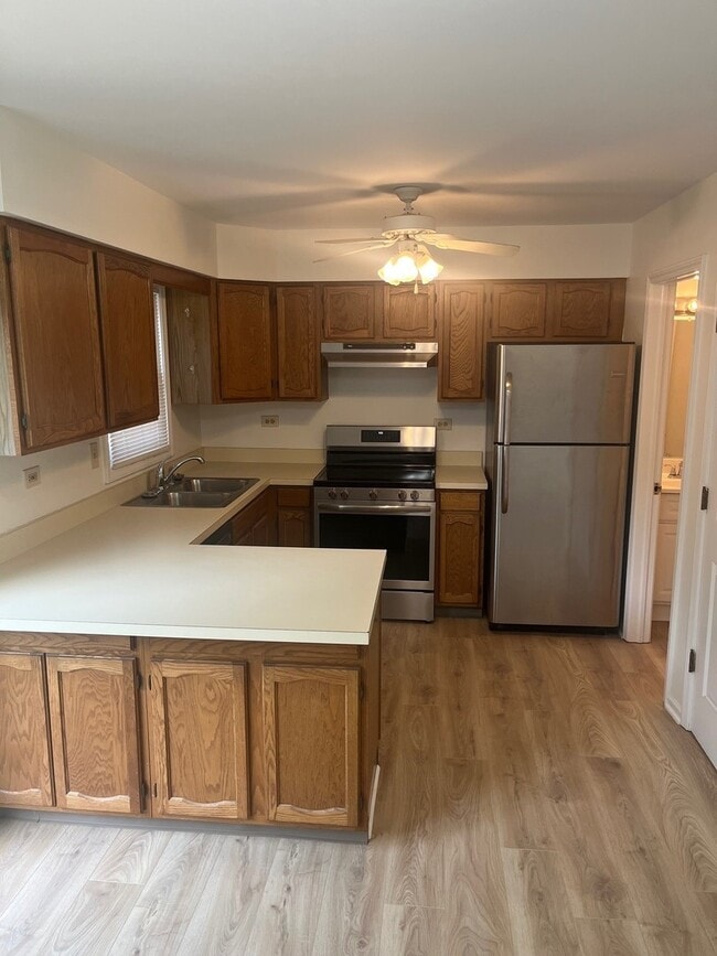 Photo - 2122 Rugen Rd