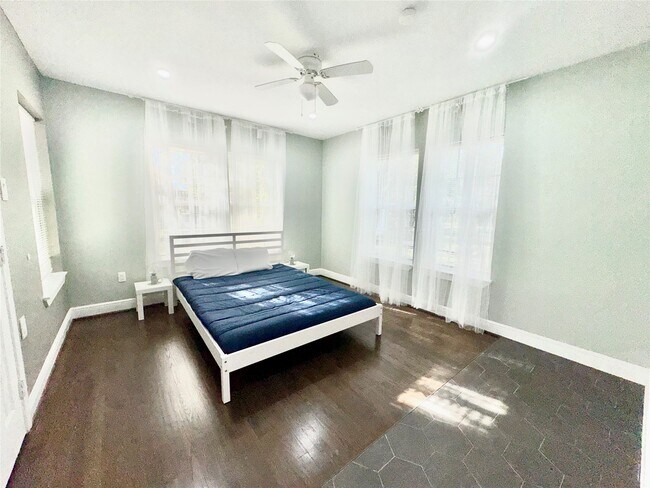 Photo - 7135 Cayton St Unidad A