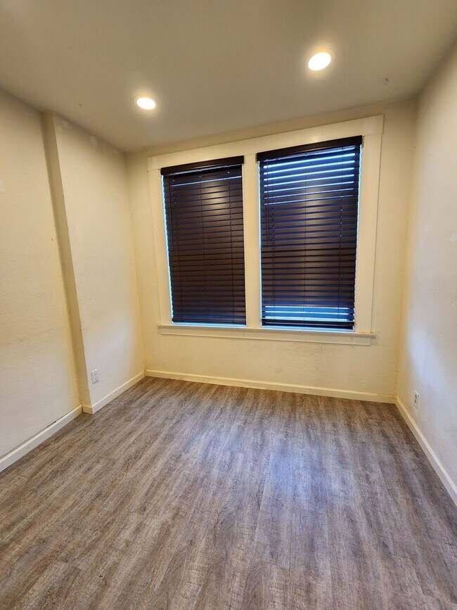 1 Bed 1 Bath in Historical Building