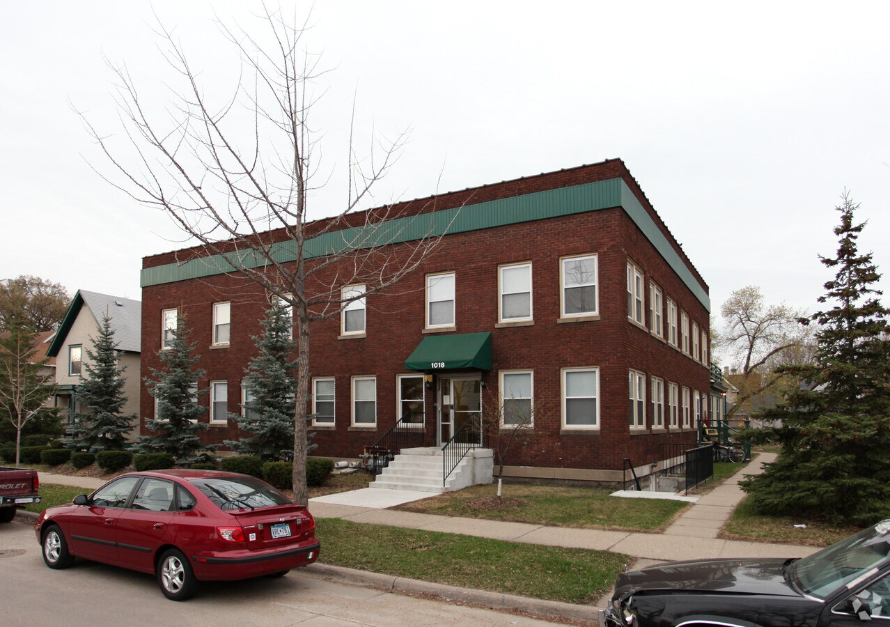 1018 - 1018 Apartments