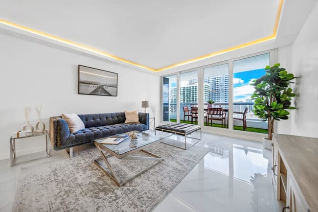 Photo - 1717 N Bayshore Dr Apartamento Unidad ID1054076P