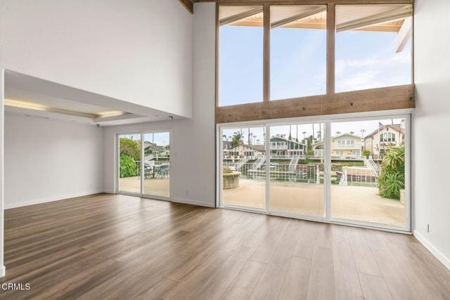 Photo - 2957 Seaview Ave