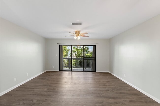 Photo - Spacious 3 Bedroom Townhome Available Now!