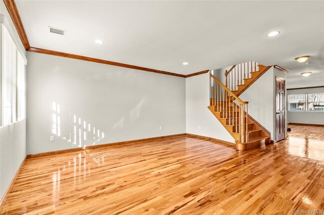 Photo - 1332 Star Ave Apartamento