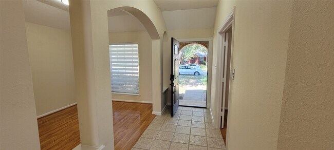 Photo - 16306 April Ridge Dr