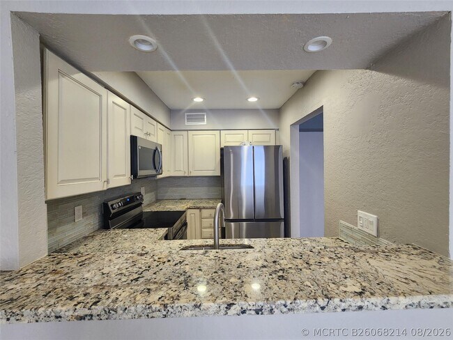 Photo - 501 SE 8th St Unit 210