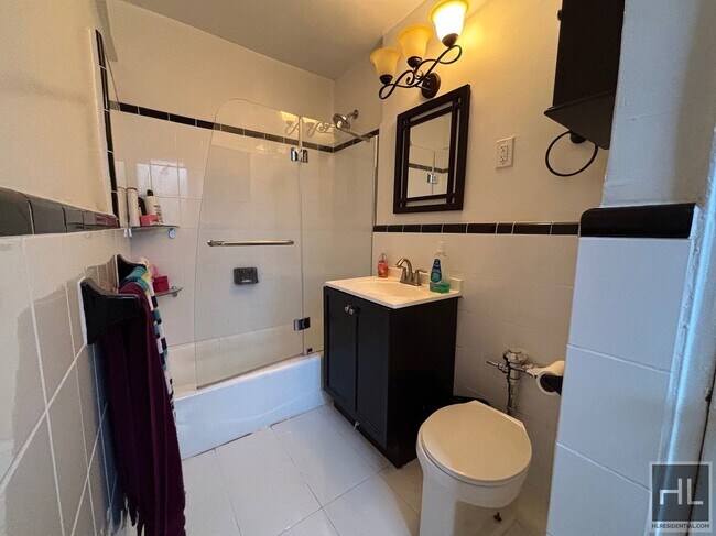 Photo - East 58th Street Unit 5B