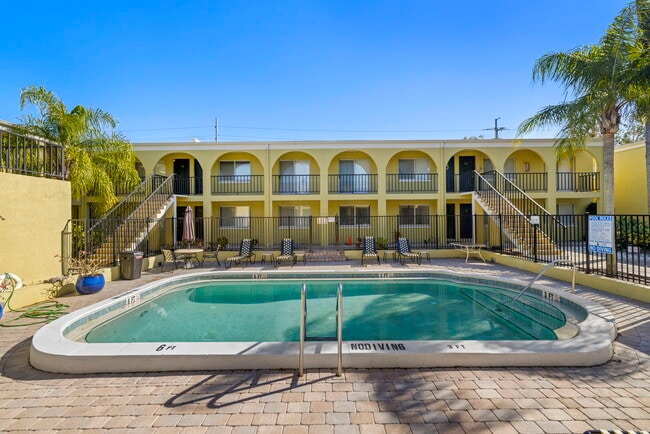 Building Photo - 3206 W Azeele St