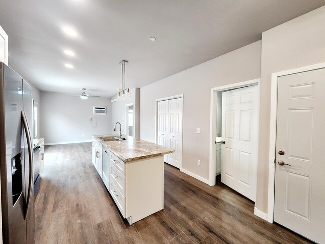 2634 Hennessy Dr