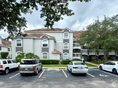 Building Photo - 13941 Fairway Island Dr Rental