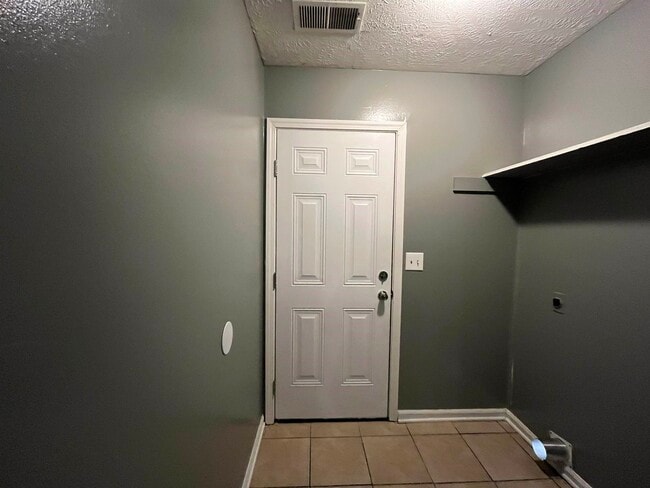 Photo - 514 Johnson St