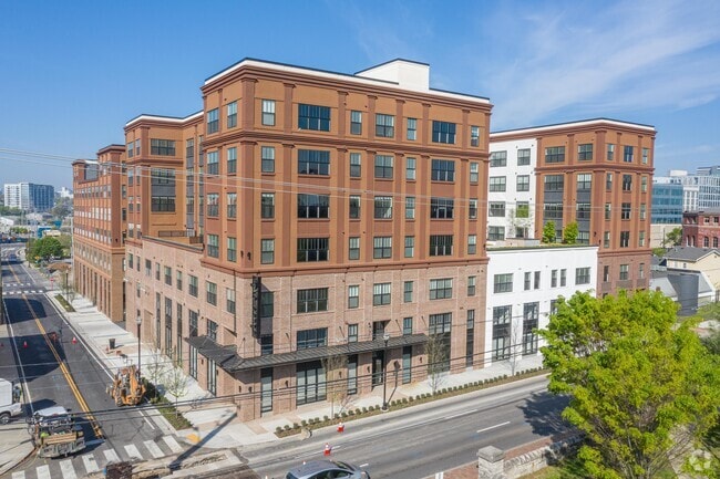 LC SoBro Apartments For Rent in Nashville, TN