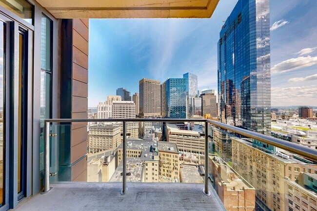 Photo - 45 Province St Unidad 2303