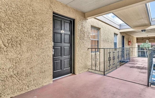 Photo - 5304 W Kennedy Blvd Unit 306