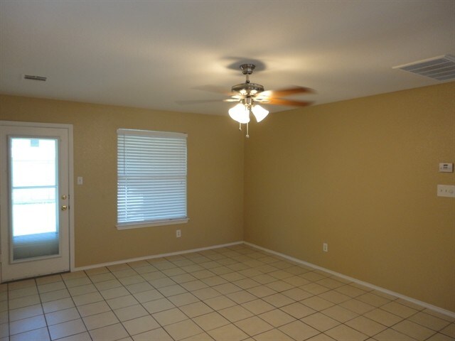 Photo - 1237 Vincent Pl