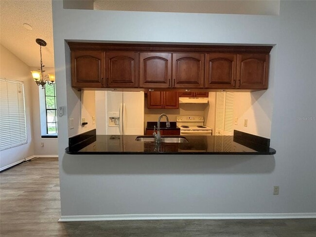 Photo - 3781 Lake Shore Dr