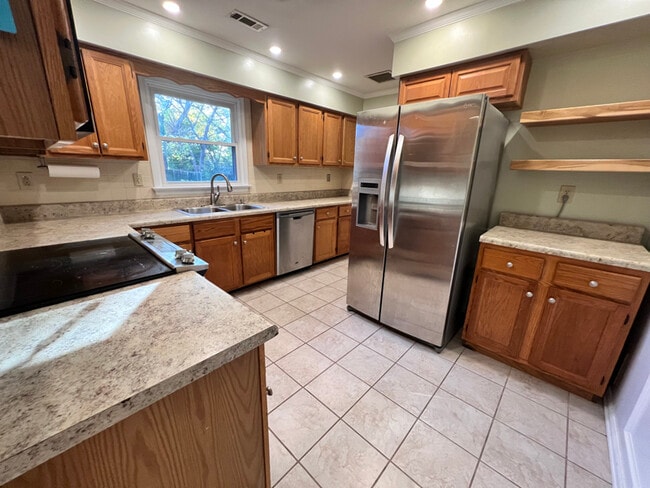 Photo - 2305 Moors Landing