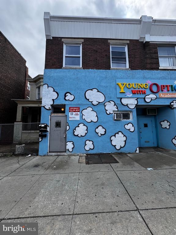 Photo - 5310 Market St