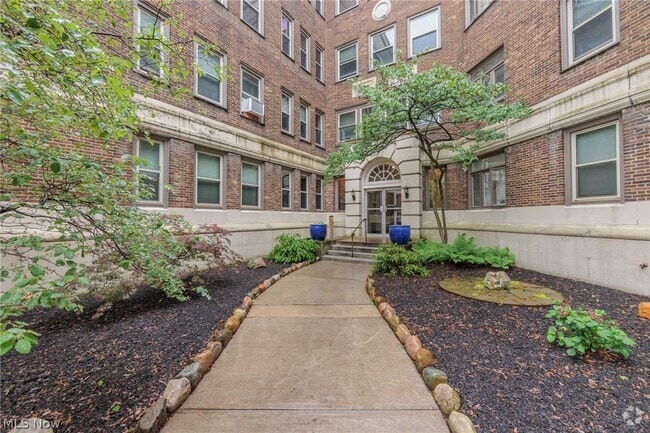 Building Photo - 2330 Euclid Heights Blvd Rental